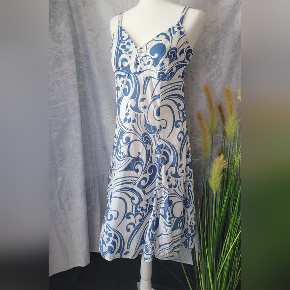 Women's summer dress....id#020 - Picture 1 of 6